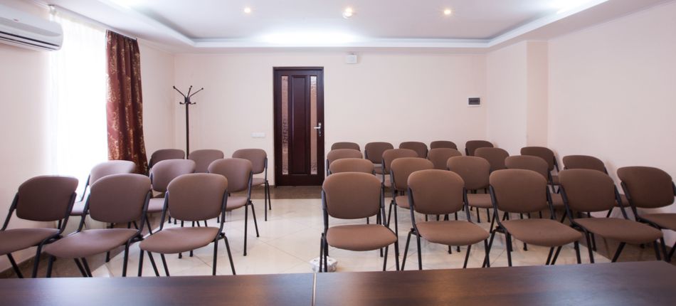 Conference serviceDeluxe Kryvyi Rih